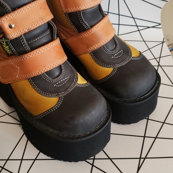 Swear - Picture 2 of 8